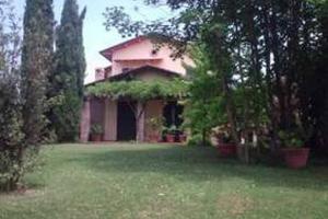 Villa di 260 m² con più di 5 locali e box auto dop