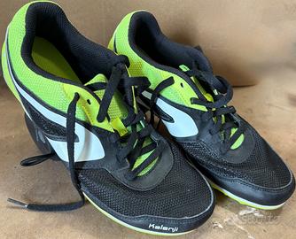 Scarpe chiodate da pista