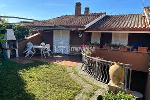 Villetta a schiera a due passi dal mare