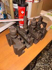 Porta cartelle tornio