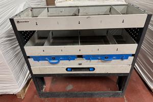 Scaffale attrezzato furgone