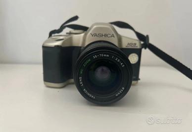 Macchina fotografiga Yashika 109