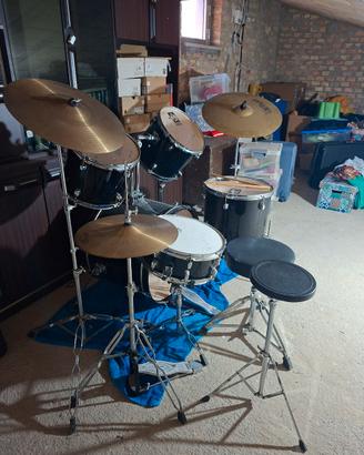 batteria acustica completa 5 pezzi  alto ritmo