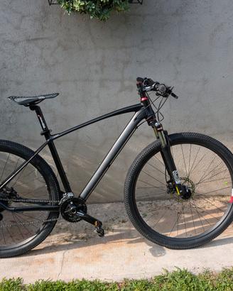 Mountain bike in  alluminio