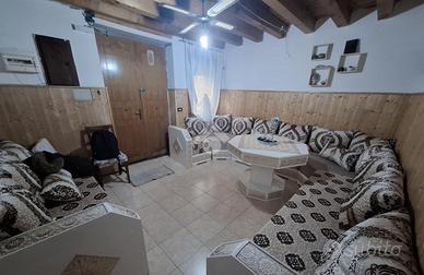 CASA DI CORTE A RONCO ALL'ADIGE