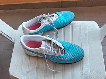 Scarpe da calcetto nr 43 Nike Phantom Sports In vendita a Livorno