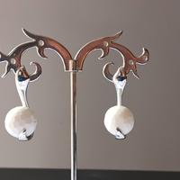 orecchini a virgola argento rodiato.