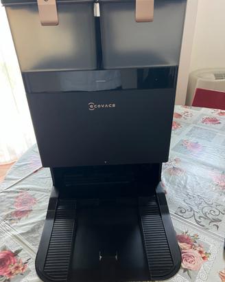 Robottino lava pavimenti Ecovacs X8 pro Omni