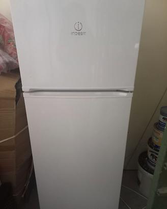 INDESIT FRIGORIFERO E FREEZER LIBERA INSTALLAZIONE