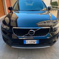 VOLVO XC40 T2 benzina cambio automatico