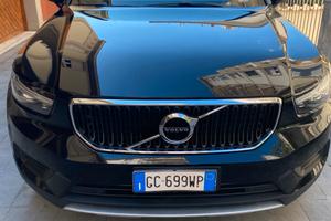 VOLVO XC40 T2 benzina cambio automatico
