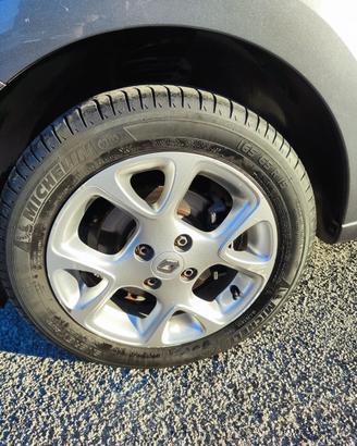 Cerchi da 15” renault
