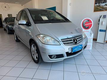 Mercedes A 160 1.5B X NEOPATENTATI 2010