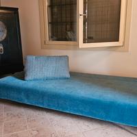 chaise longue