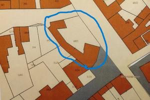 Lotto di terreno con casa