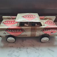 modellino auto in legno 