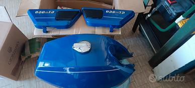 serbatoio e fianchetti Moto Guzzi 850 T3