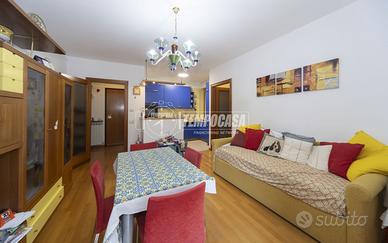 BILOCALE IN ZONA SERVITA