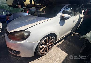 Golf 2.Tdi serie 6 solo per ricambi