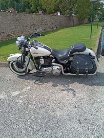 HARLEY DAVIDSON