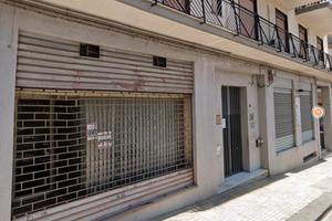 Ampio Locale commerciale con enorme magazz sotto