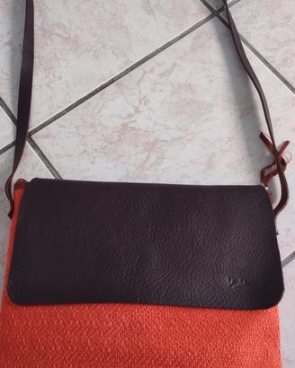borsa a tracolla nuova in pelle 