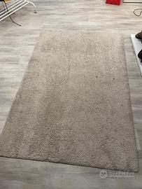 Tappeto a pelo corto beige