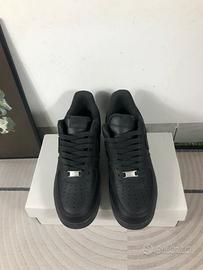 Nike Air Force 1 nere, taglia 39