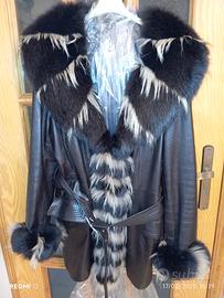 Giacca donna in pelle marrone con collo e polsi in