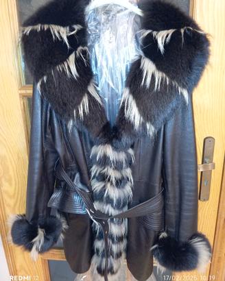 Giacca donna in pelle marrone con collo e polsi in