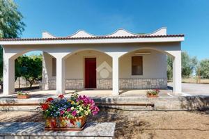 VILLA SINGOLA A FRANCAVILLA FONTANA