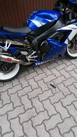 yamaha R1 2002 perfetta 