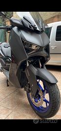 Yamaha X-Max 300 2025