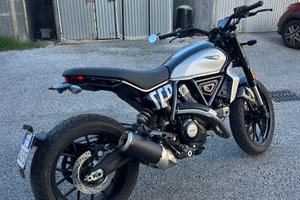 Ducati Scrambler 800 Icon 2024