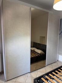 Armadio cassettiera 2  comodini e specchio