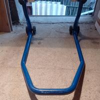 cavalletto posteriore per moto