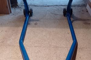 cavalletto posteriore per moto