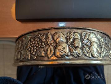 Vassoio circolare con cornice in argento 800