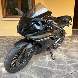 Yamaha yzf r125