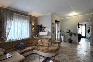 VILLA SINGOLA A RIVALTA DI TORINO