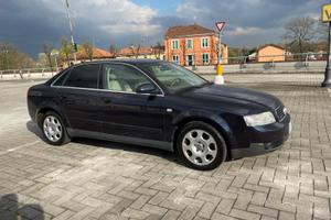 Audi A4 2.5 V6 TDI/180 CV cat quattro Automatica