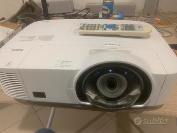 Videoproiettore NEC   M260xs