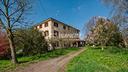 soluzione-indipendente-con-terreno-e-magazzino