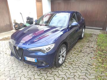Alfa Romeo Stelvio 210 CV allestimento Veloce
