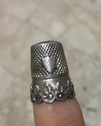 Ditale in argento antico