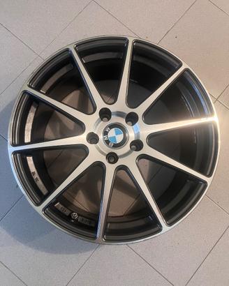 4 Cerchi bmw 19’’ (Posteriori crepati)- trattabile