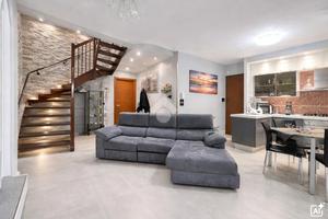 4 LOCALI A LA LOGGIA