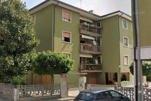 Appartamento di 94 m² con 5 locali e box auto a Sc