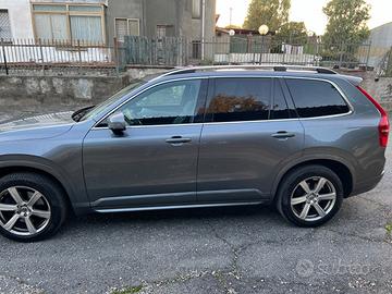VOLVO XC90 D4 7 posti PER FAMIGLIE