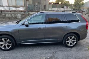 VOLVO XC90 D4 7 posti PER FAMIGLIE